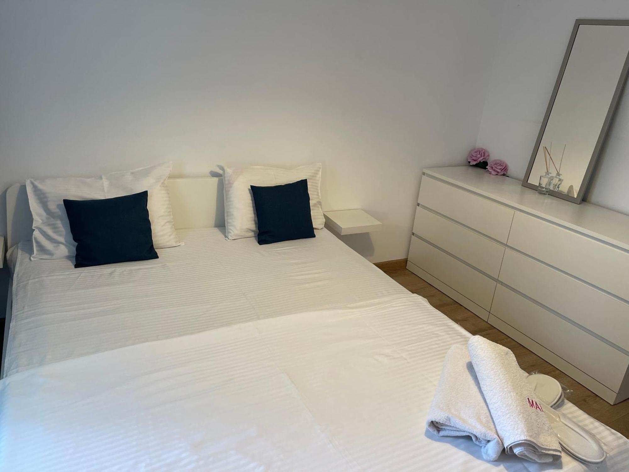 Cellini Lägenhet Bukarest Exteriör bild